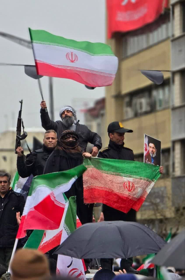 آیا باز دیپلماسی به میدان خیانت می کند؟ 2 جنگ فتنه مردم ایران